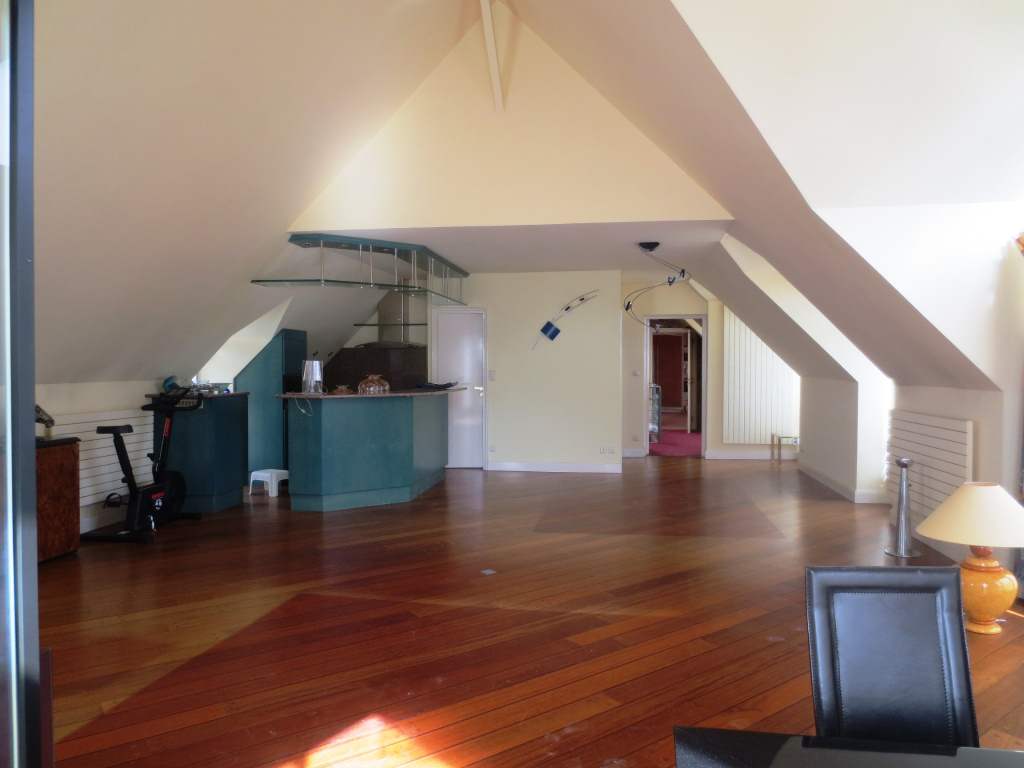 290021556-3.JPG